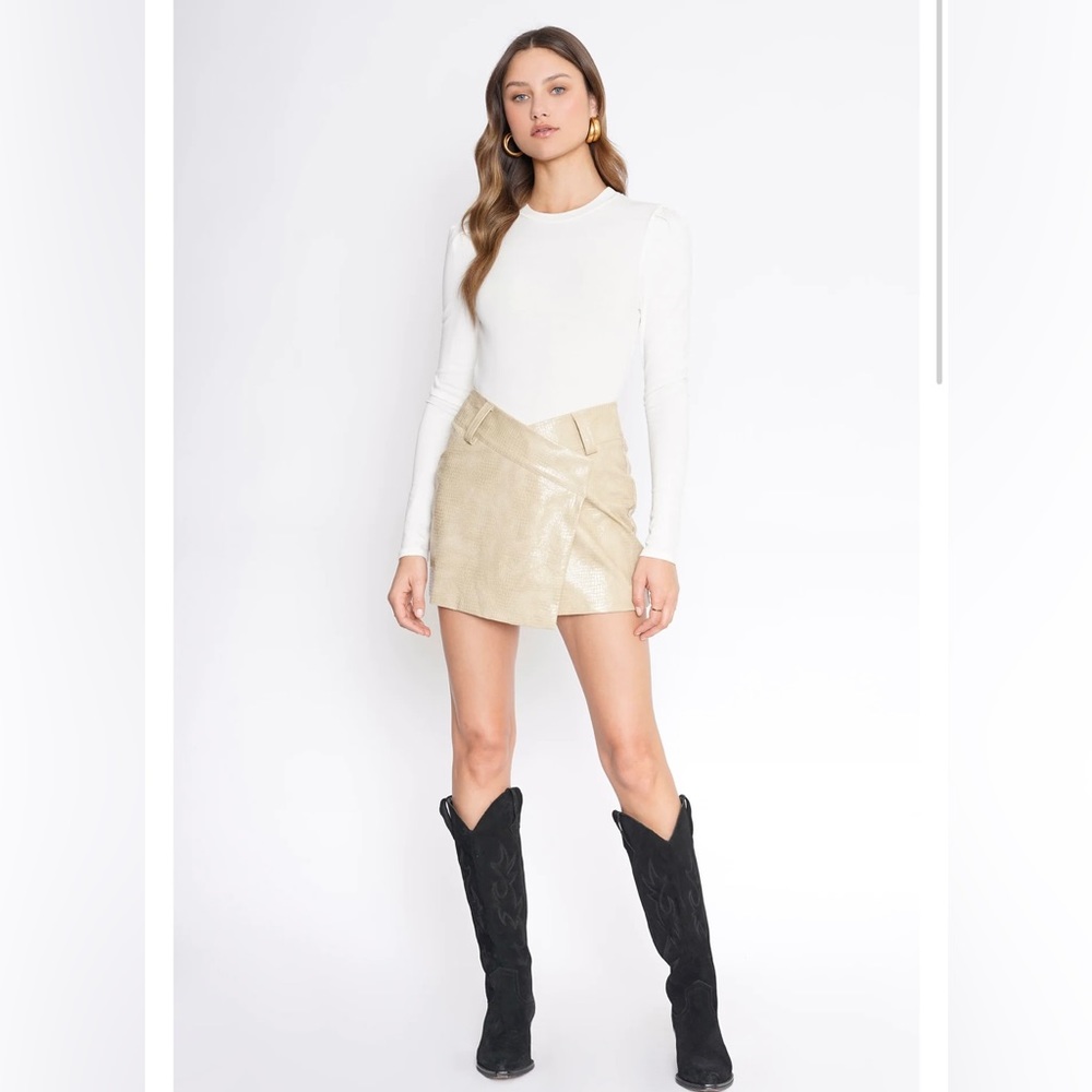 Tan leather skirt